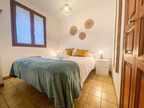 1 chambre, Wi-Fi gratuit, draps fournis