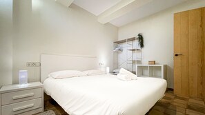 2 bedrooms, iron/ironing board, free WiFi, bed sheets - Puigcerdà Cal Gatesques 3 (Puigcerda)