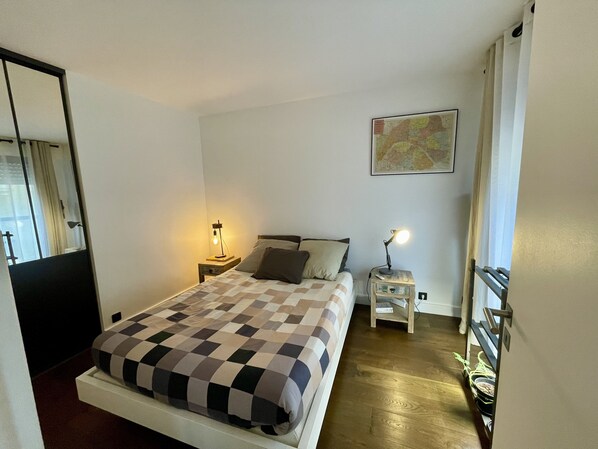 1 bedroom, WiFi, bed sheets - Appart moderne, confortable & très bien équipé (Paris)