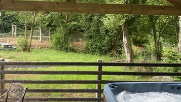 Bain à remous extérieur