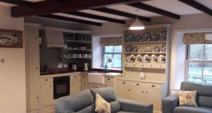 Rectory lodge traditional cottage
