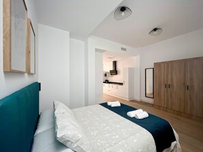 1 bedroom, iron/ironing board, travel cot, WiFi