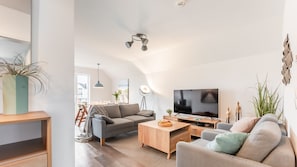 TV, fireplace, video library - Nicks Seestern - near the Baltic Sea, harbor view (second row), whirlpool tub (Olpenitz)