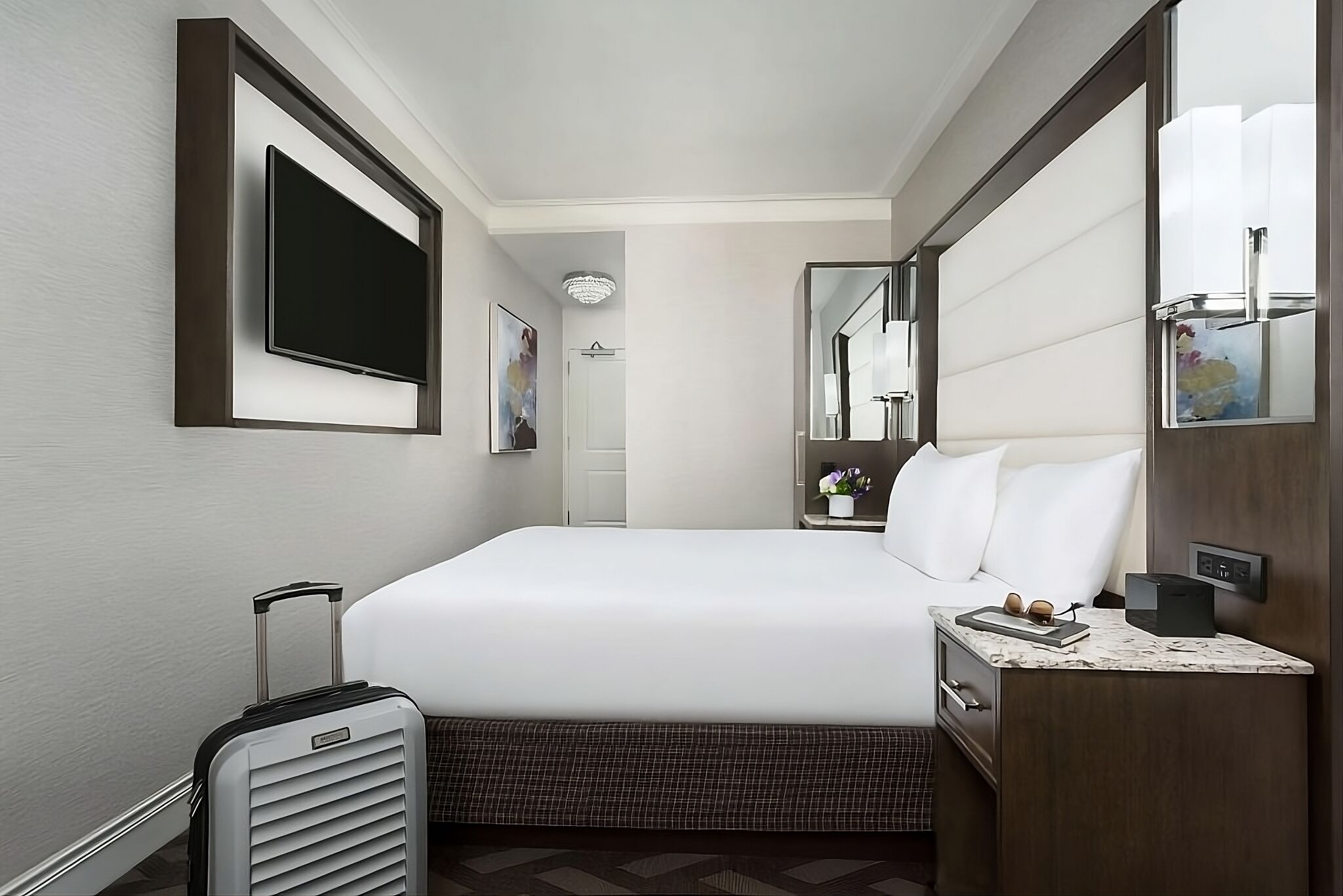 Iconic Historic Hotel | Small King Room Perfect for Couple Stay