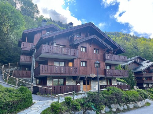 Appartement rénové Méribel - Proche pistes, commerces, balcon vue montagne