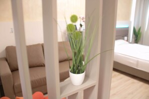 Deluxe Suite | Premium bedding, laptop workspace, free WiFi - Isar City Hotel (Munich)