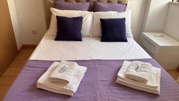 3 habitaciones, tabla de planchar con plancha y wifi gratis