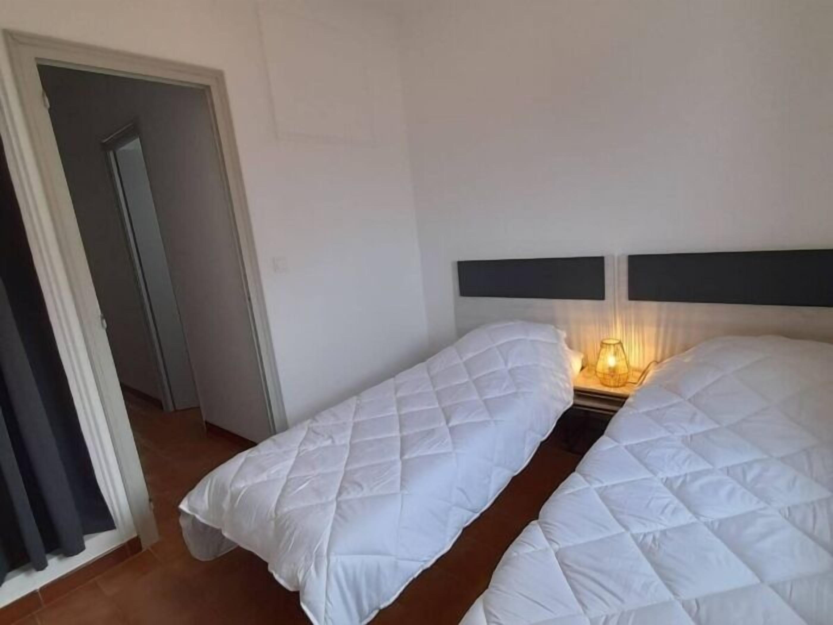 2 bedrooms, Internet