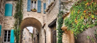 Chambre D'hôte de Charme Avec Jacuzzi, Jardin à Vézénobres Village Médiéval