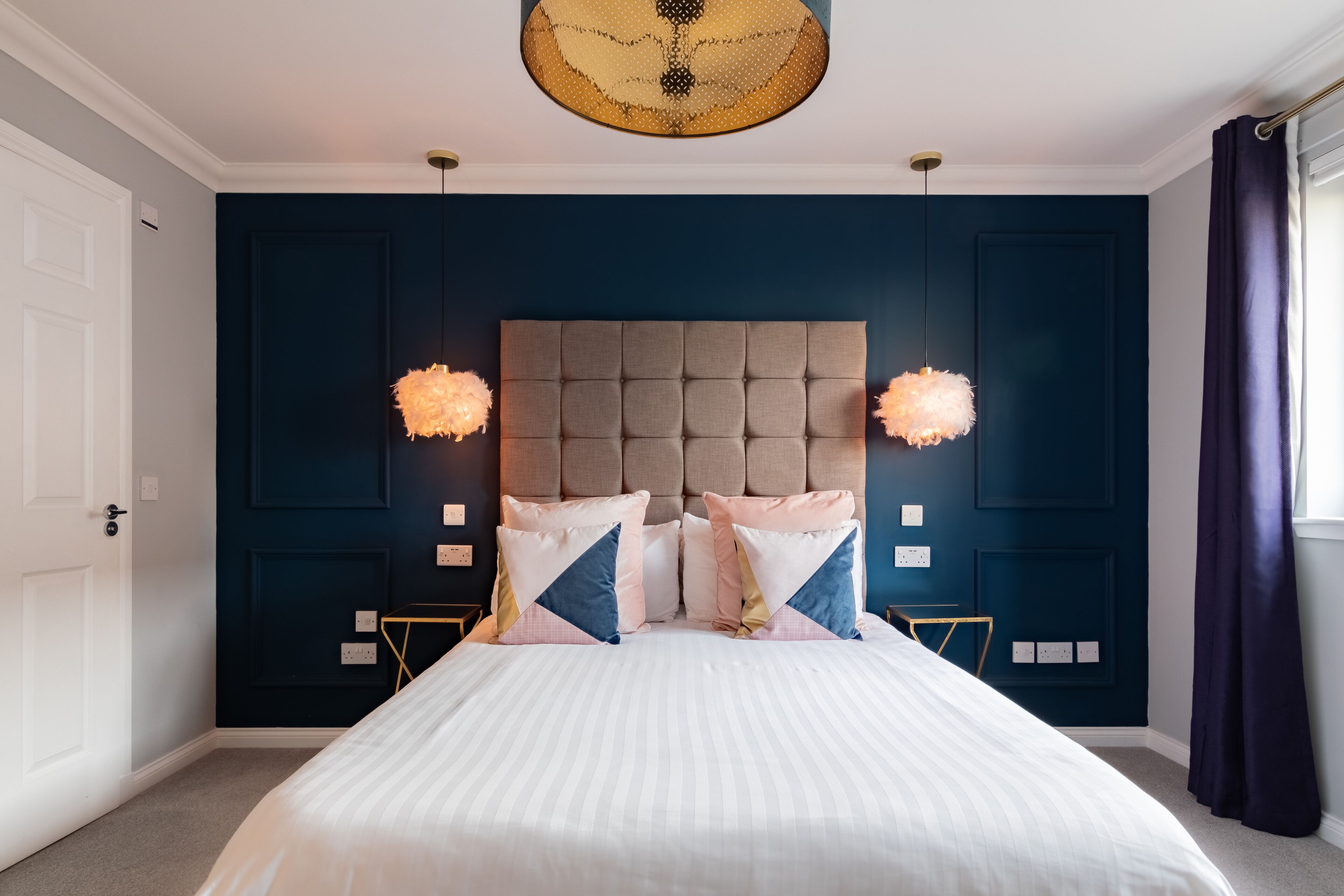 2 多间卧室、熨斗/熨衣板、WiFi、床单