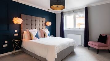 2 makuuhuonetta, silitysrauta/-lauta, Wi-Fi, vuodevaatteet