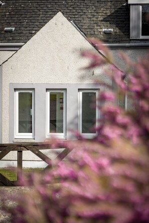 Exterior detail - Essich Park - 2BR - Hot Tub - Sleeps 4 (Inverness)