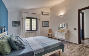 3 bedrooms, iron/ironing board, free WiFi - Stunning home in Fonte Vivola (Fonte Vivola)