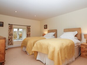 3 bedrooms, individually decorated, individually furnished, free WiFi - Dishcombe Cottage (Okehampton)