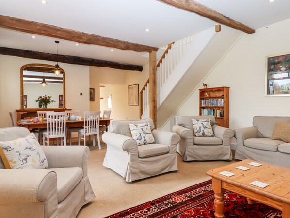 Living area - Dishcombe Cottage (Okehampton)