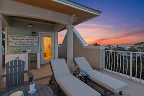 Terrace/patio - Gulf Views | Rooftop Patio | 4 Bikes | Heated Pool (Santa Rosa Beach)