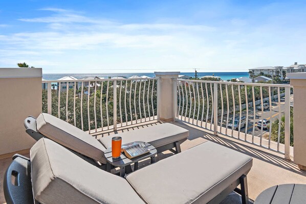 Property grounds - Gulf Views | Rooftop Patio | 4 Bikes | Heated Pool (Santa Rosa Beach)