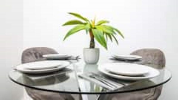 Dining - Shazeal Apartments (Birmingham)