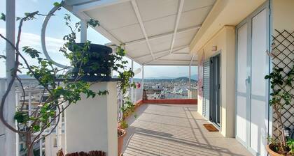 A bright and relaxing penthouse