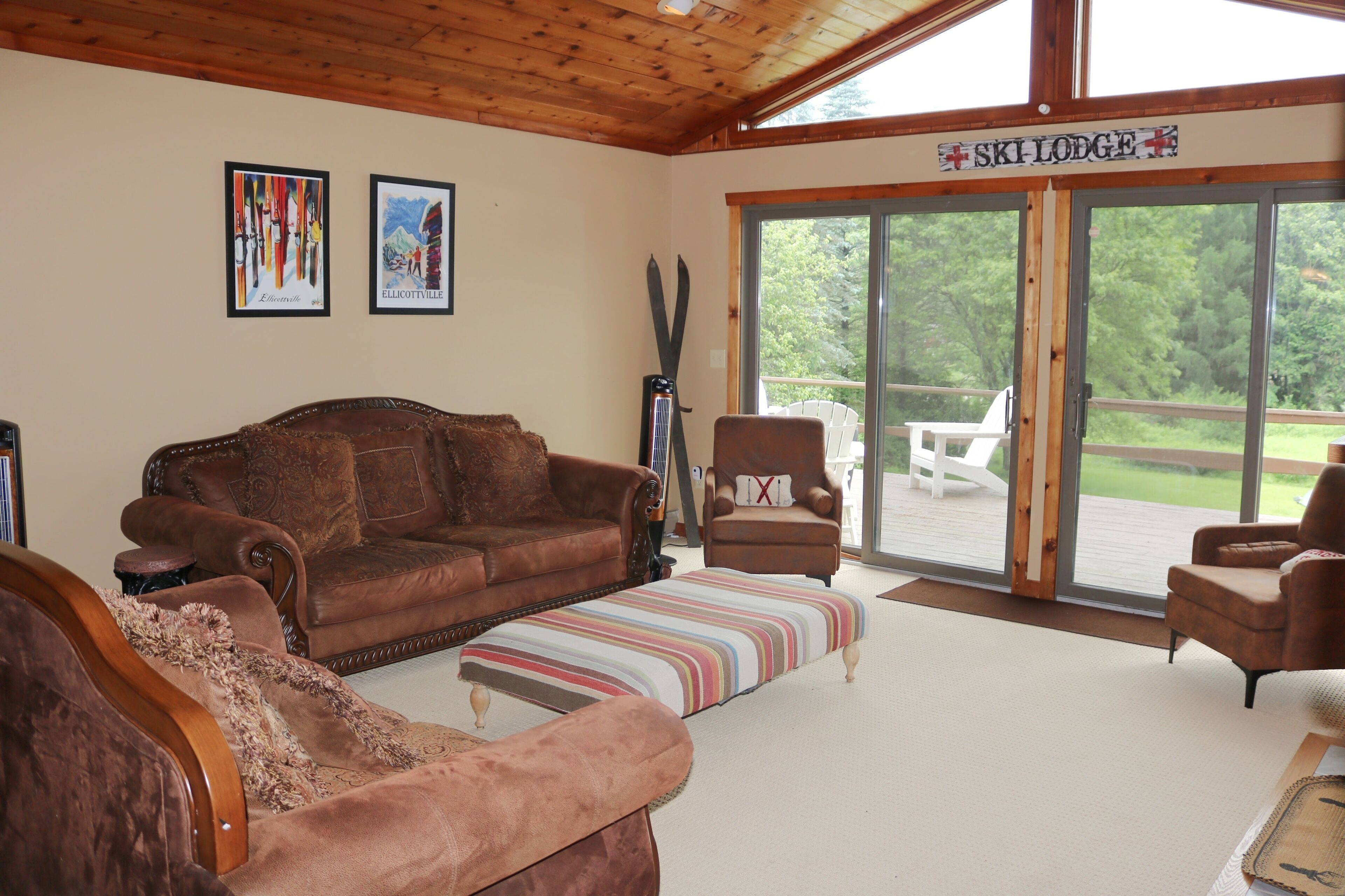 TV, peis, videospill og DVD-spiller