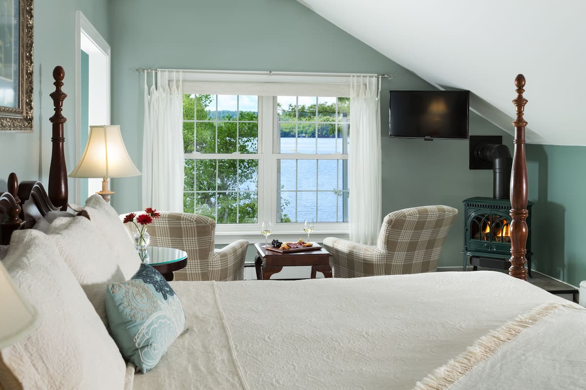 Sugarloaf Mountain Suite, 3rd Floor, Fireplace, Jetted Spa Tub