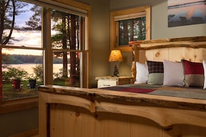 Eagle's Nest Cabin, Accessible, Fireplace, Dog Friendly | Individually decorated, individually furnished, free WiFi - Wolf Cove Inn (Poland)