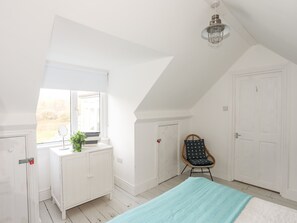 Interior - Gweldon Topsail (Porthmadog)