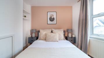 Apartamento | 2 quartos, roupas de cama antialérgicas, individualmente mobiliados