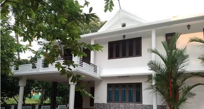Kayyany's Villa - A Large Family Home