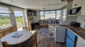 Unclassified image, 4 of 20, button - Driftwood Cabin Dog Friendly - Anderby Creek (Skegness)