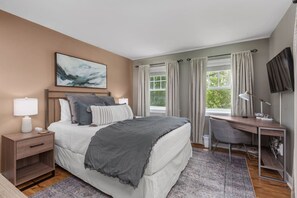 1 chambre, bureau, fer et planche à repasser, Wi-Fi