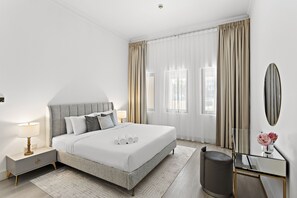 4 Schlafzimmer, Zimmersafe, Bügeleisen/Bügelbrett, kostenloses WLAN