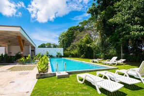 Apartment | Pool | Indoor pool - Charming Break Minutes From the Sea (Jacó)