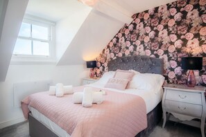 1 bedroom, premium bedding, bed sheets