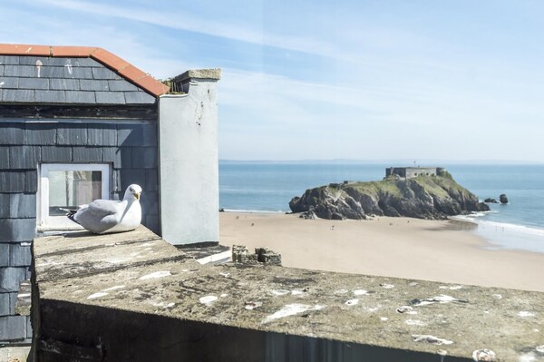 The Penthouse - Luxury 1 Bed - Panorama - Tenby - Tenby