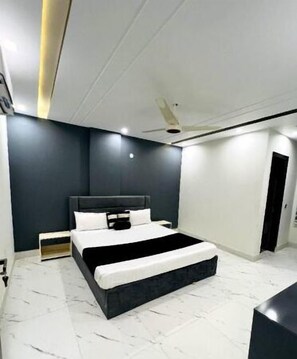 1 chambre, chambres insonorisées, fer et planche à repasser