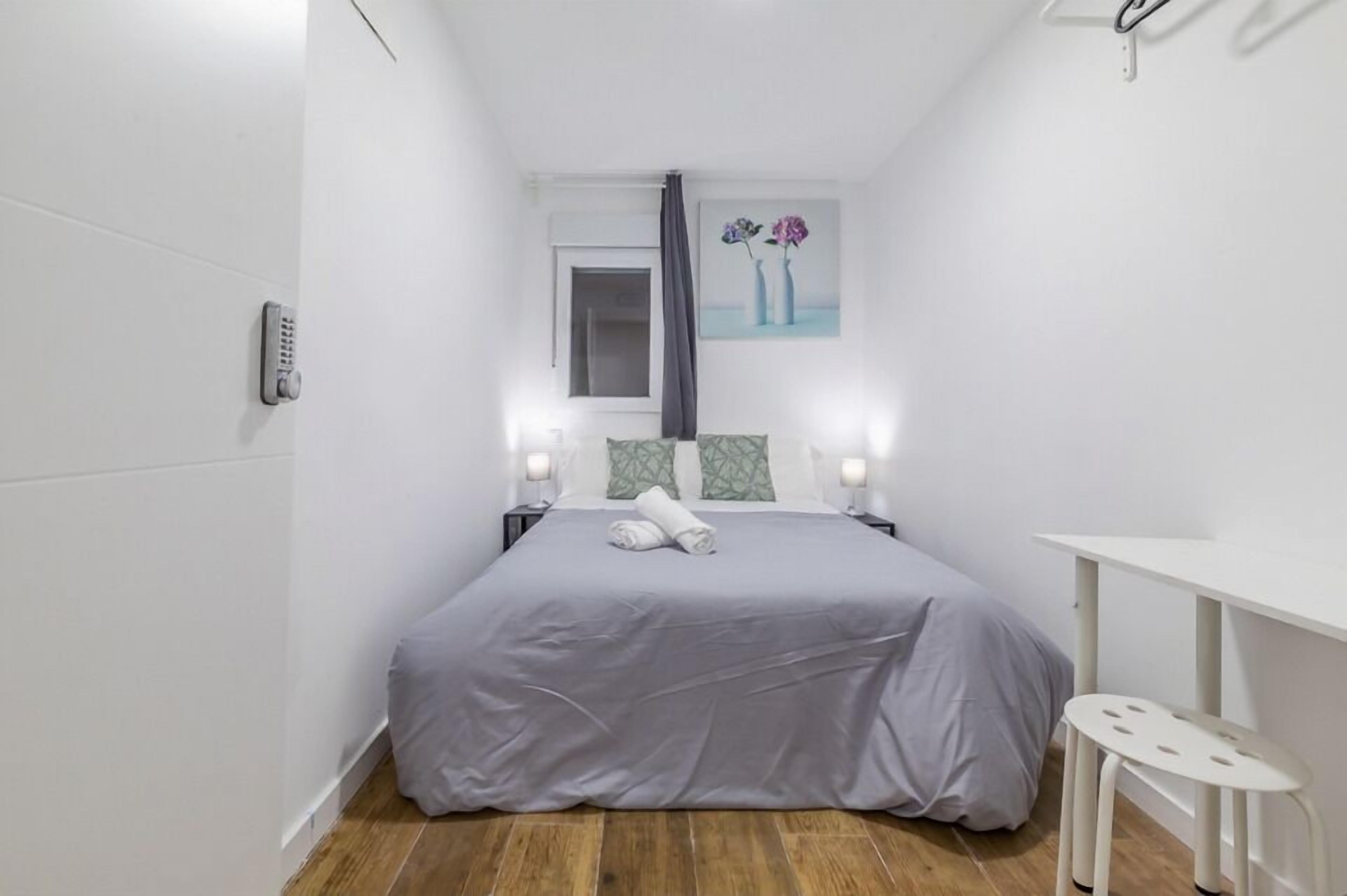 Photo - AYZ Luis Cabrera-Auto check-in property