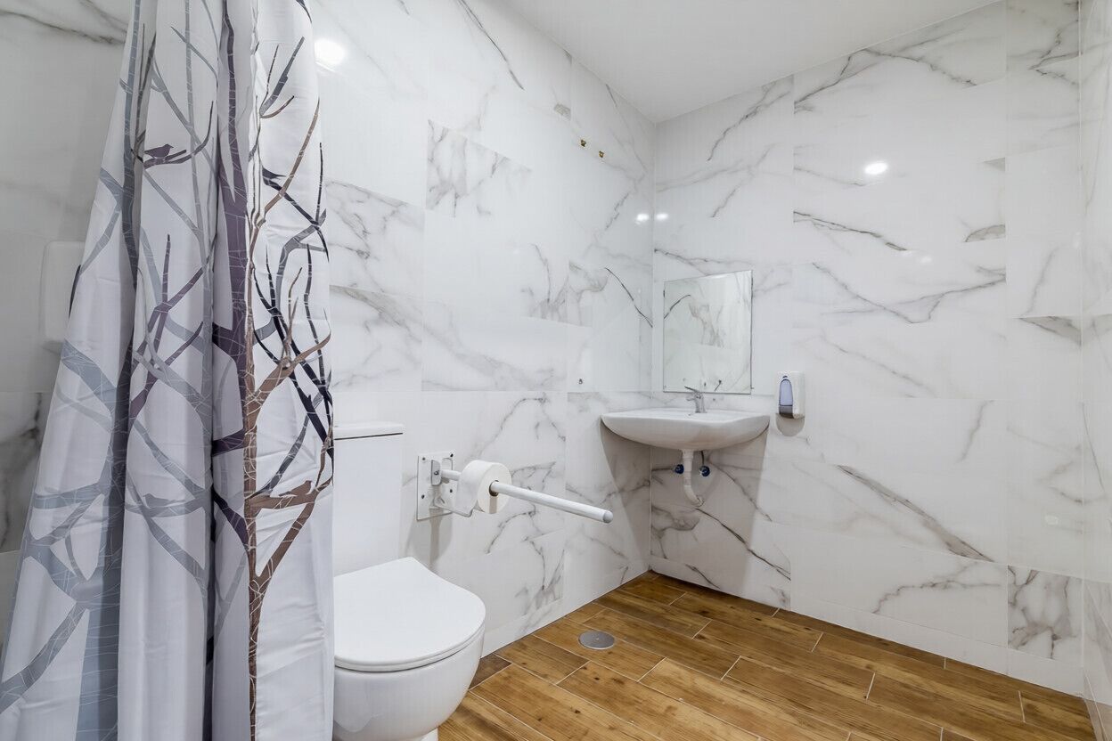 Photo - AYZ Luis Cabrera-Auto check-in property