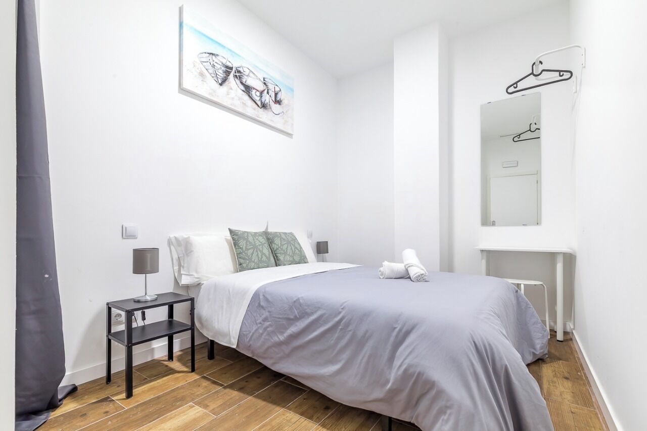 Basic Double Room, 1 Double Bed, Non Smoking, Shared Bathroom | Down comforters, iron/ironing board, free WiFi, bed sheets