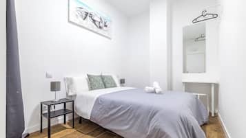 Basic Double Room, 1 Double Bed, Non Smoking, Shared Bathroom | Down comforters, iron/ironing board, free WiFi, bed sheets