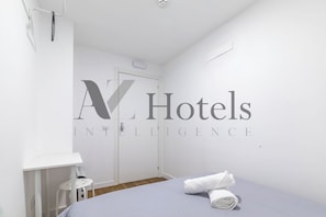 Basic Double Room, 1 Double Bed, Non Smoking, Shared Bathroom | Down comforters, iron/ironing board, free WiFi, bed sheets