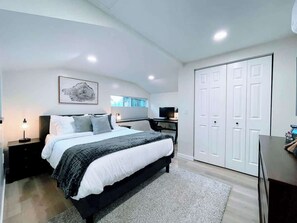 2 bedrooms, desk, iron/ironing board, travel cot