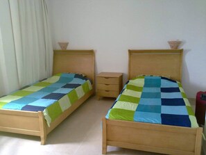 2 bedrooms, WiFi, bed sheets