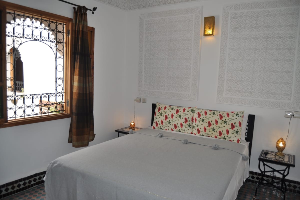 1 habitación y caja de seguridad en la habitación