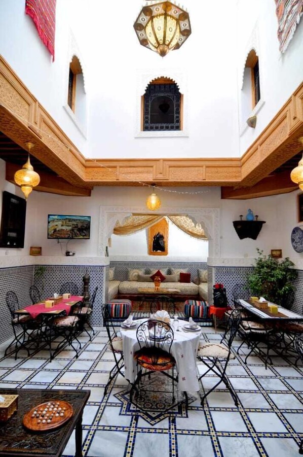 Borne des arrivées/des départs