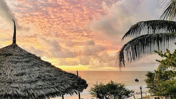 Spiaggia privata nelle vicinanze, sabbia bianca, lettini da mare