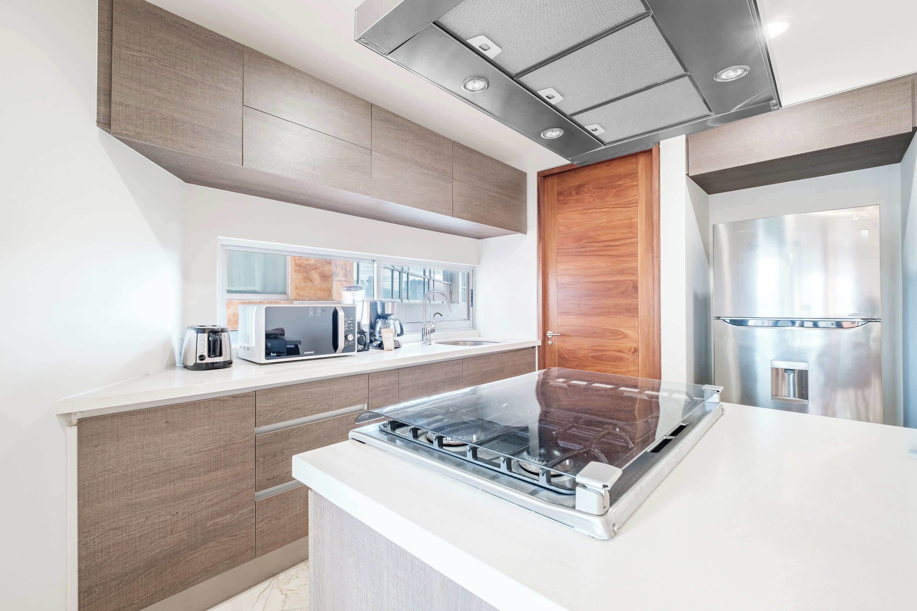 Fridge, microwave, oven, stovetop