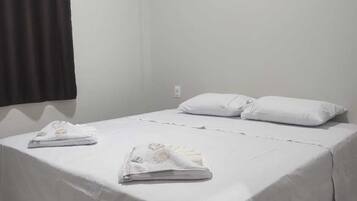 Executive Double Room | Desk, laptop workspace, free WiFi