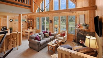 House, 3 Bedrooms | Living area
