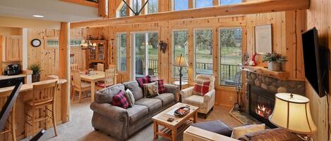 House, 3 Bedrooms | Living area